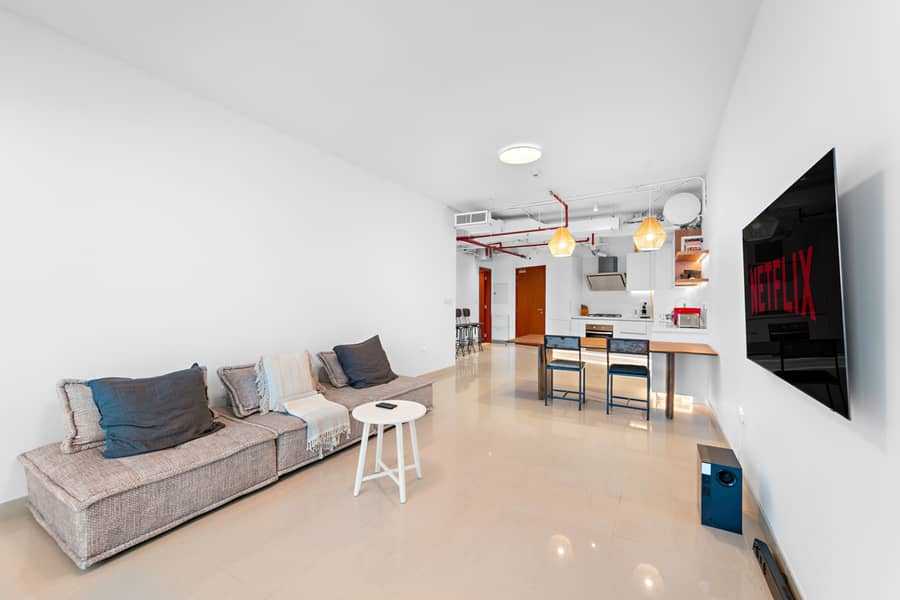 5 Living Room (2). jpeg