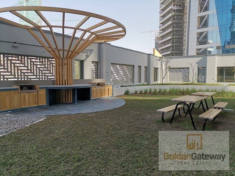 10 bbq area. jpg