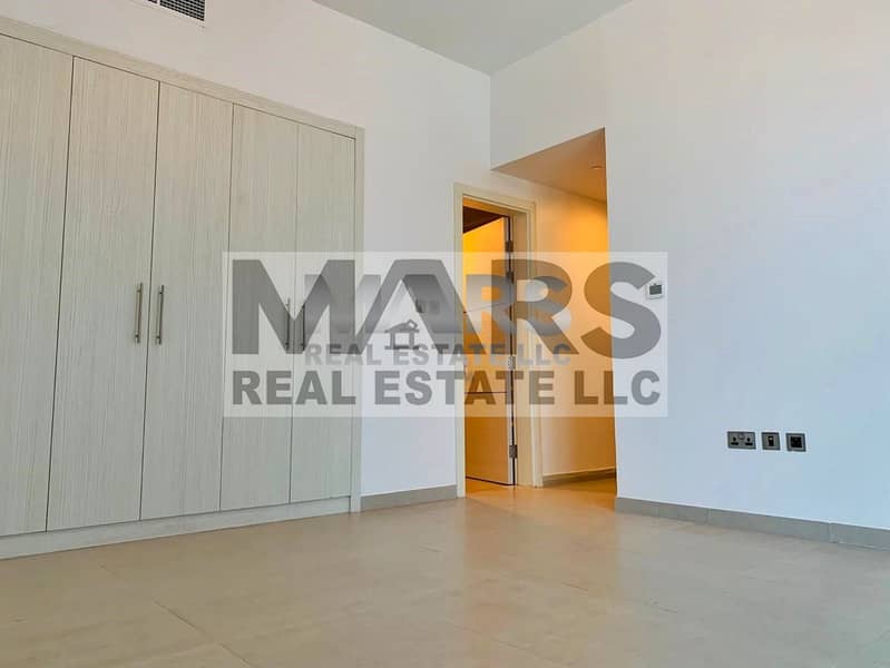 9 Amazing Sea View Apartment located in Corniche