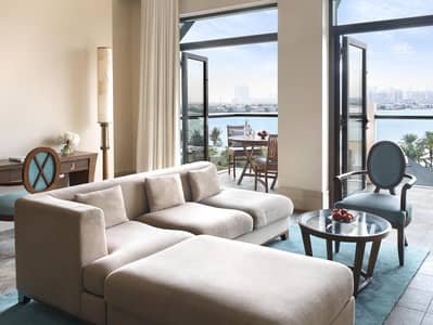 فلیٹ 2 غرفة نوم للايجار في نخلة جميرا، دبي - STP 2 Bedroom Apartment Palm View Living Room_0001 V2. jpg