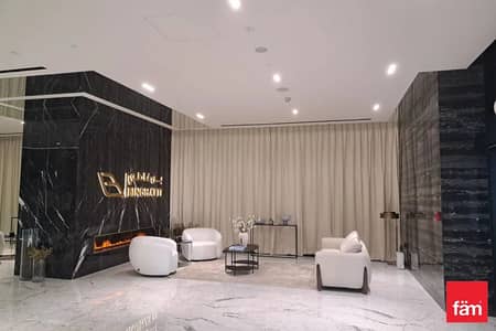 Luxury Living| Furnished| High Floor|Penthouse