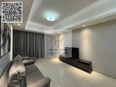 غرفة نوم ماستر باطلالةحديقه وجزء من الشارع العام /تملك مدى الحياه/موقف سيارة خاص