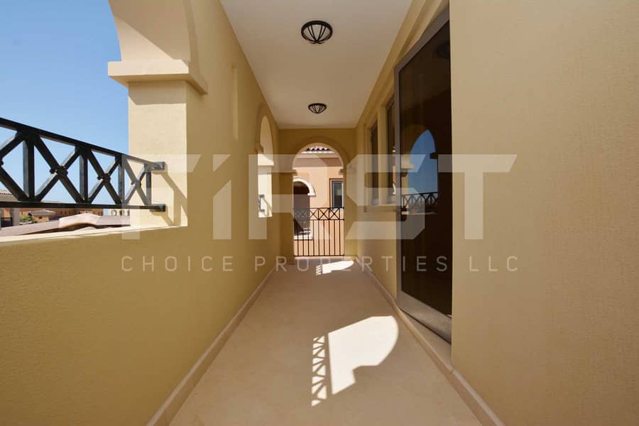 14 Internal Photo of 4 Bedroom Villa in Saadiyat Beach Villas Saadiyat Island Abu Dhabi UAE (28). jpg