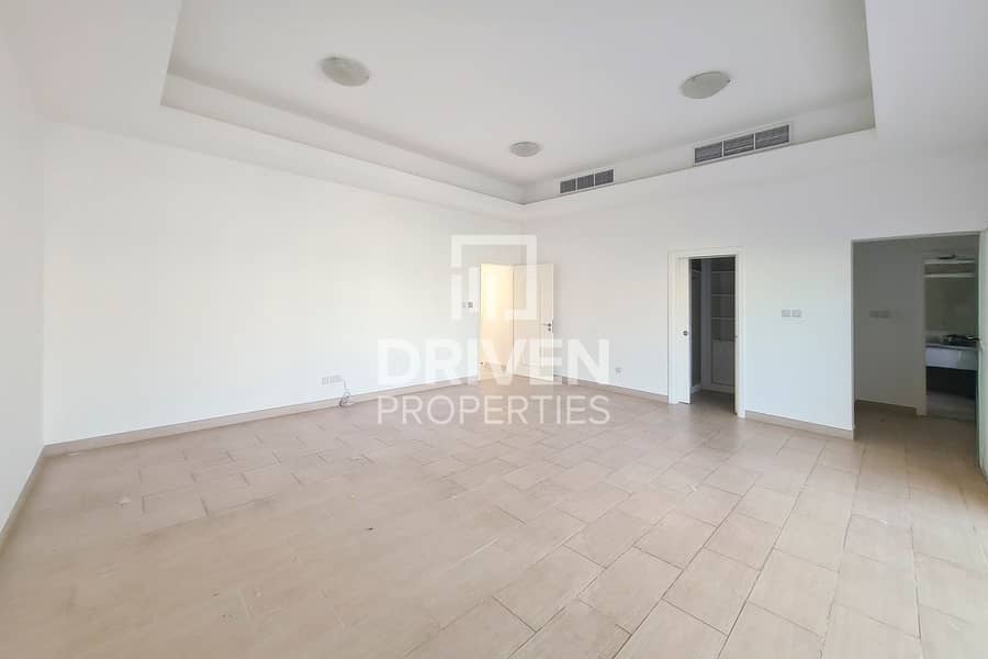 Вилла в Вилла,Альдеа, 5 спален, 325000 AED - 11081710 Вилла в Вилла,Альдеа, 5 спален, 325000 AED - 11081710