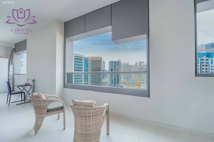 7 Balcony 1. jpg