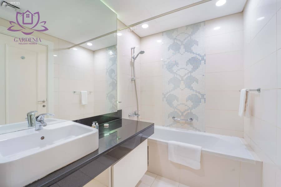 24 Bath 2 1. jpg