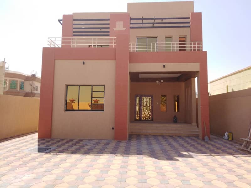Opportunity Villa for sale excellent finishing Super Deluxe excellent next to the Academy and all se