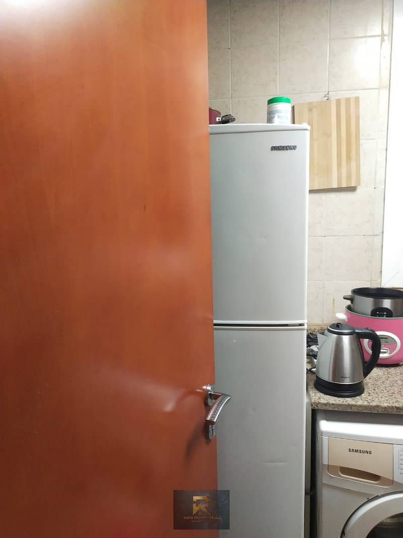 5 kitchen1. jpg