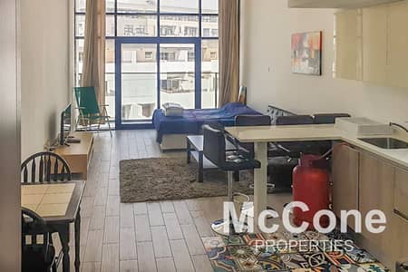 Studio for Sale in Jumeirah Village Circle (JVC), Dubai - Furnished | Priced to Sell | Great View and ROI