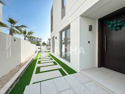 4 Bedroom Villa for Rent in Tilal Al Ghaf, Dubai - Single Row | Landscaped Home | Available Now