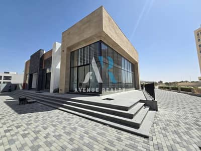 مبنی تجاري  للبيع في مجان، دبي - 20250308_124900. jpg