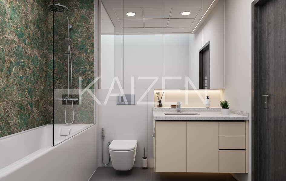 15 Master Bathroom. jpg