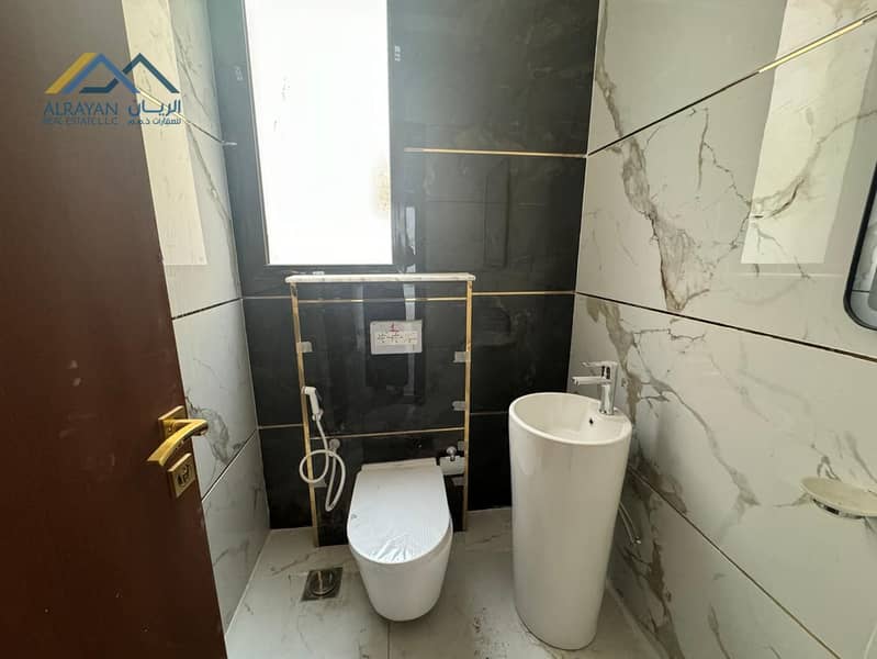 9 bf6e2a0c-4fad-4289-abad-d6b8346784f3. jpg
