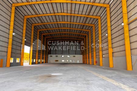 Warehouse for Rent in Mussafah, Abu Dhabi - New Warehouse | Built In Office | Easy Access