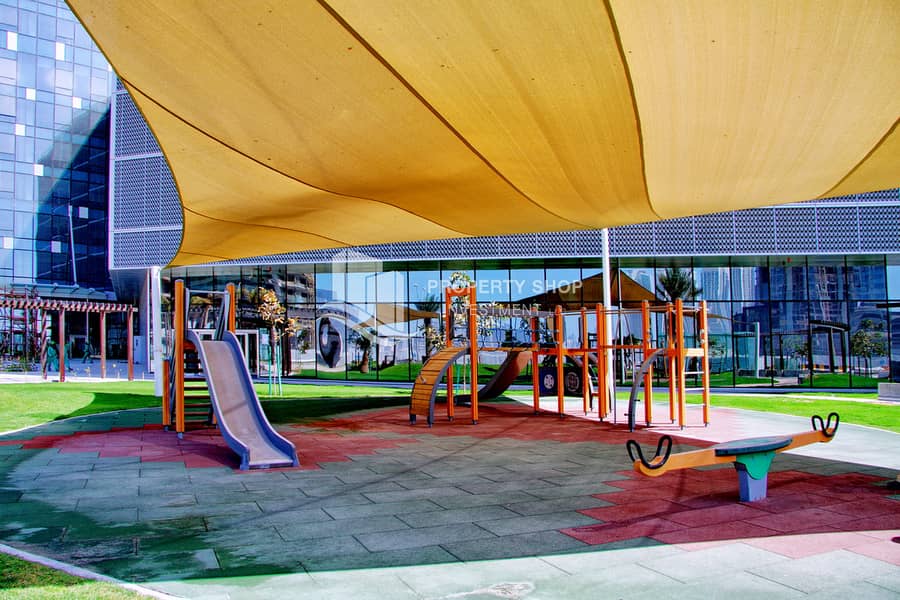 7 abu-dhabi-al-reem-island-shams-abu-dhabi-sun-and-sky-tower-community-play-area-2. JPG