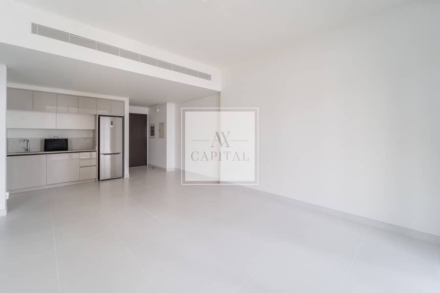 Large Unit | Vacant Mid April | Partial Palm View