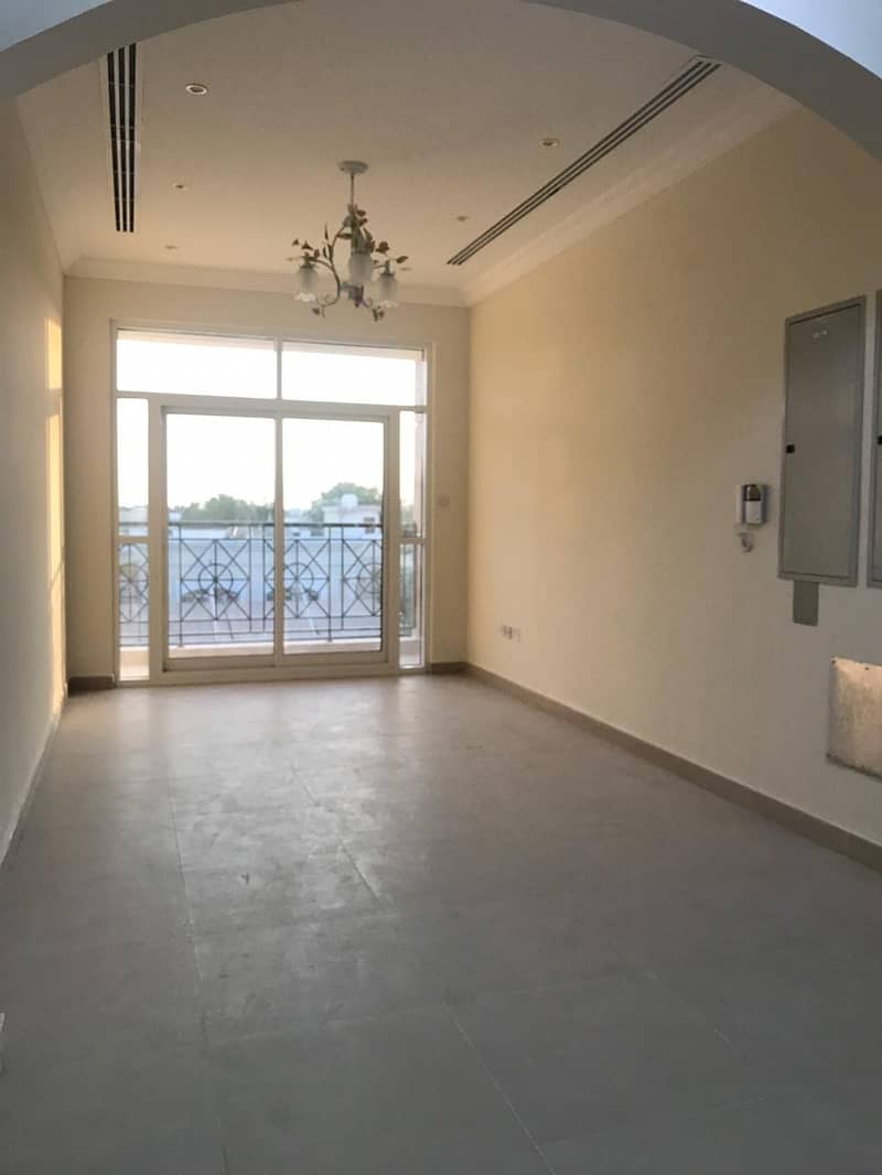 6 bedroom villa for Rent in Rashidiya just in 240k