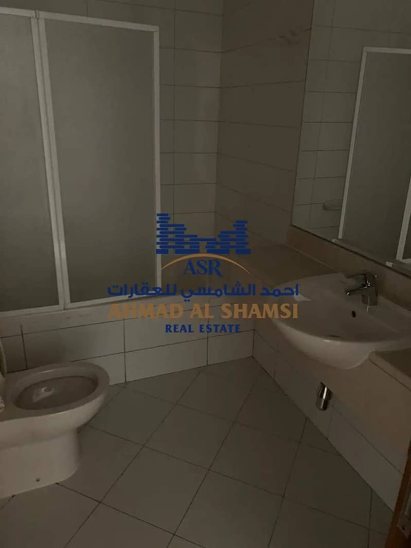 9 758454991-1066x800. jpeg