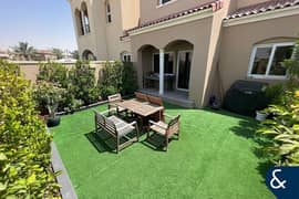 Single Row | Close to Pool | Landscaped