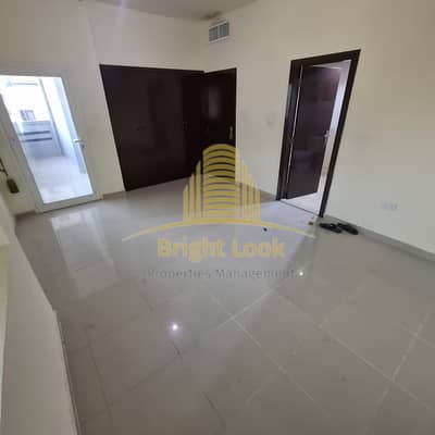 3 Bedroom Flat for Rent in Al Falah Street, Abu Dhabi - 322351e6-ca18-4020-af48-573ef311116b. jpeg