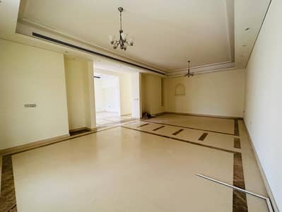 5 Bedroom Villa for Rent in Jumeirah, Dubai - 2. jpg