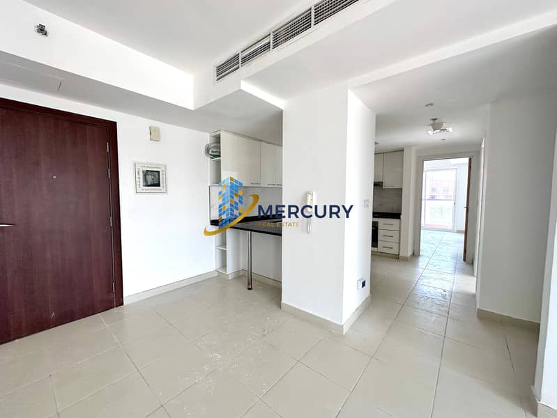 2 oxford-building-jvc-mercury-0555800213-rent-5. JPG