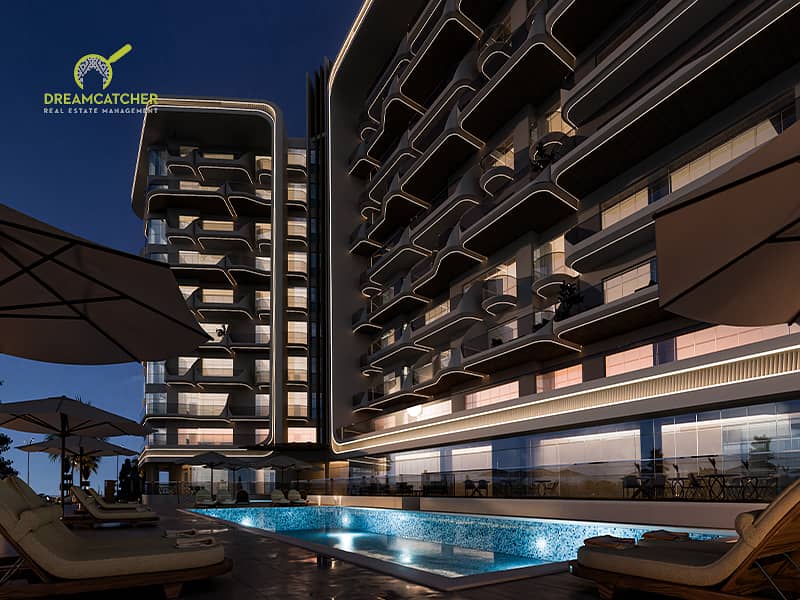 13 night view swimming pool PS Bayut 6. jpg