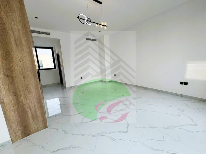 11 5b303d9b-ff3e-4da5-99ae-23dcbe48bc16. jpg