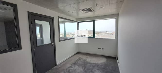 Office for Rent in Fujairah Tower, Fujairah - Chiller free offices for rent |  1 month free