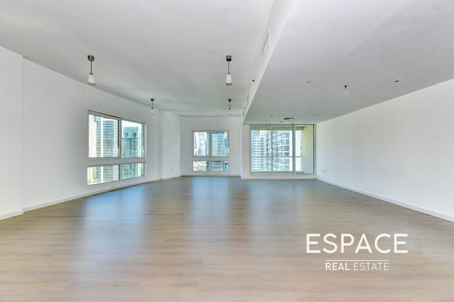 Largest Penthouse | Marina View | 3+Maids Largest Penthouse | Marina View | 3+Maids