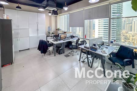 Office for Rent in Business Bay, Dubai - Vacant Now | High Floor | Fully Furnished | Bright