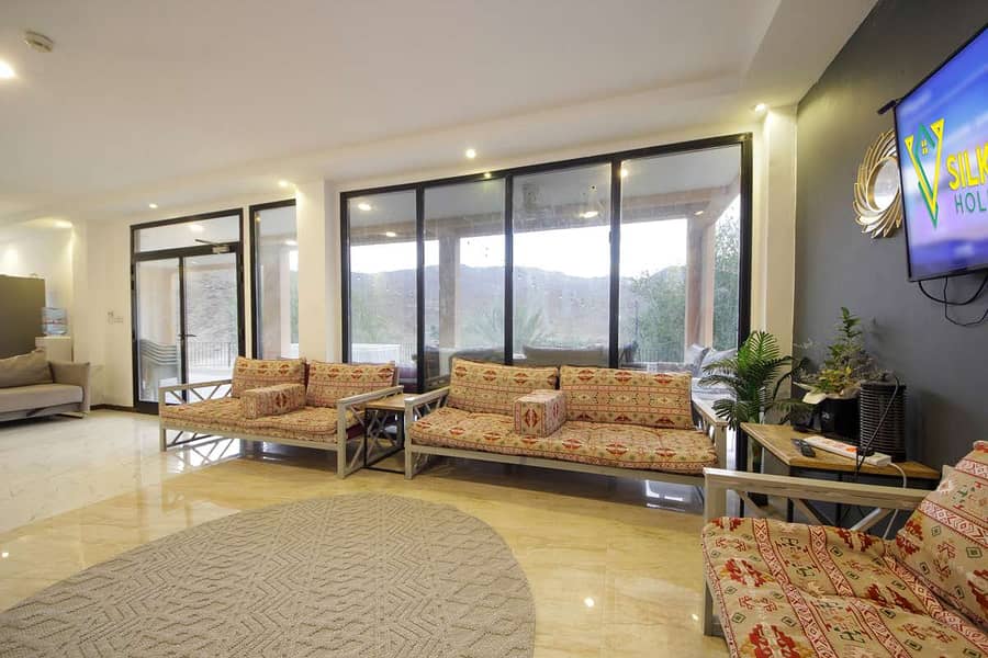 6 Wadi Al Hellow Farm House_Page_04. jpg