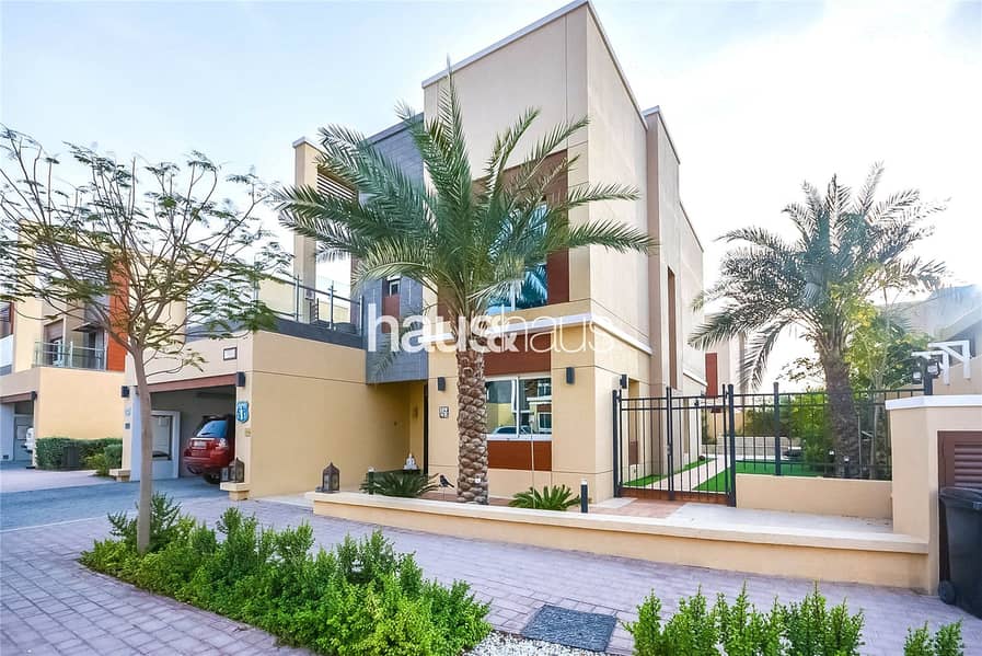 3D1 | Villa Lantana 1 | Unique Corner Plot 3D1 | Villa Lantana 1 | Unique Corner Plot