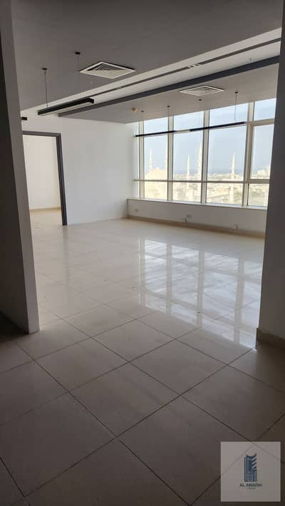 مکتب للايجار في الثنية، الفجيرة - 20250310_161205. jpg مکتب للايجار في الثنية، الفجيرة - 20250310_161205. jpg