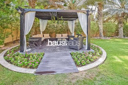 Large plot | Drivers Room | Two Kitchens Large plot | Drivers Room | Two Kitchens