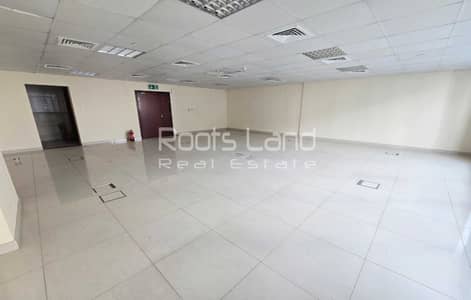 Office for Sale in Jumeirah Lake Towers (JLT), Dubai - Premium Office | Well Maintained | Vacant Unit