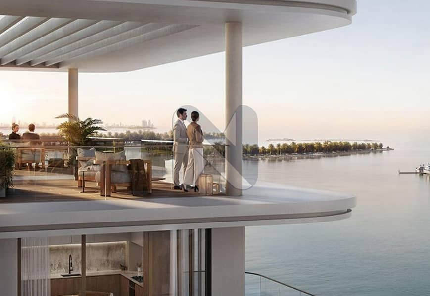 Elegant Waterfront Living at the Marina Elegant Waterfront Living at the Marina