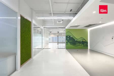Office for Sale in Business Bay, Dubai - Vacant now | High floor | Grade A Tower