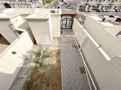 7 Bedroom Villa for Rent in Mohammed Bin Zayed City, Abu Dhabi - Luxurious 7BR villa | Good Finishing| Private Pool