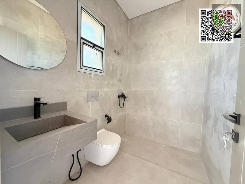 14 35c8bd1e-6ba2-4f80-ab2f-30c4b475ee39. jpg