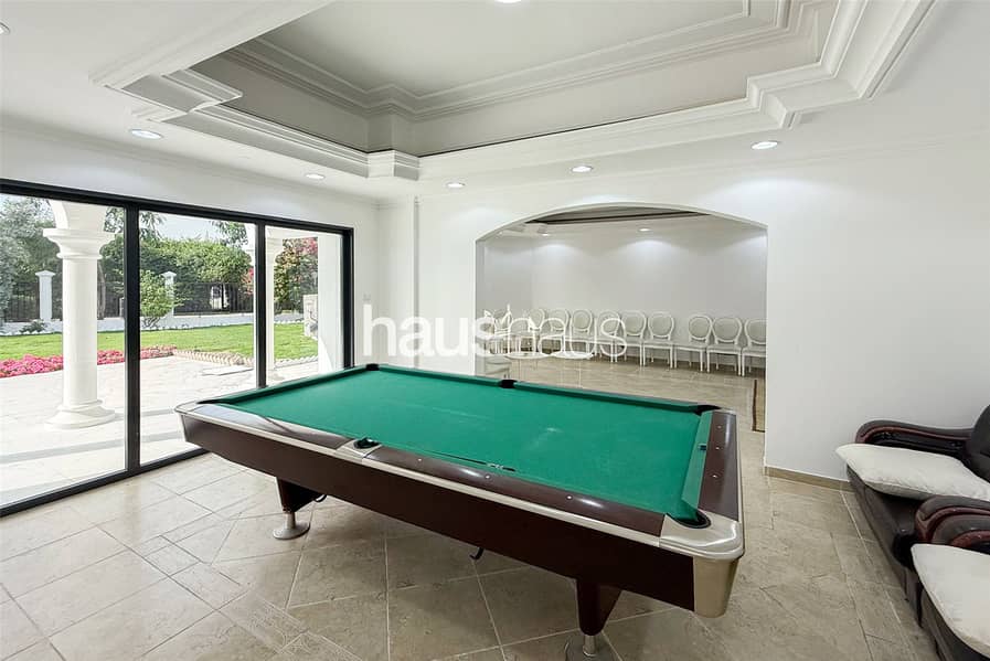 Luxury Villa | Upgraded | Park Backing Luxury Villa | Upgraded | Park Backing