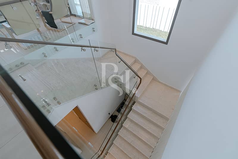 4 yas-acres-yas-island-abu-dhabi-stairs. JPG