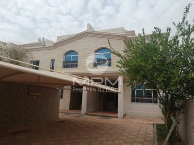 5 Bedroom Villa for Rent in Khalifa City, Abu Dhabi - Spacious Villa | Maid's Room | Storage & Laundry