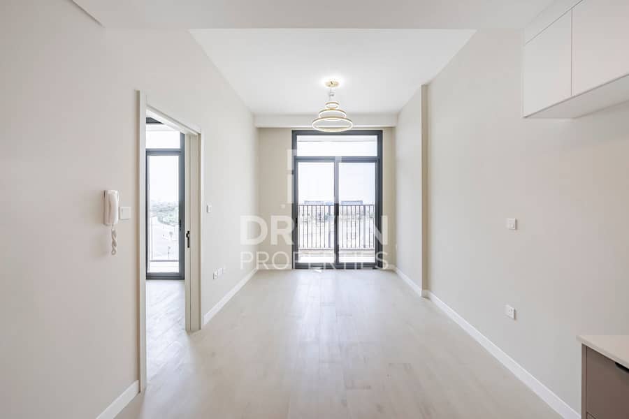 Brand New Unit | Vacan Now | Community View