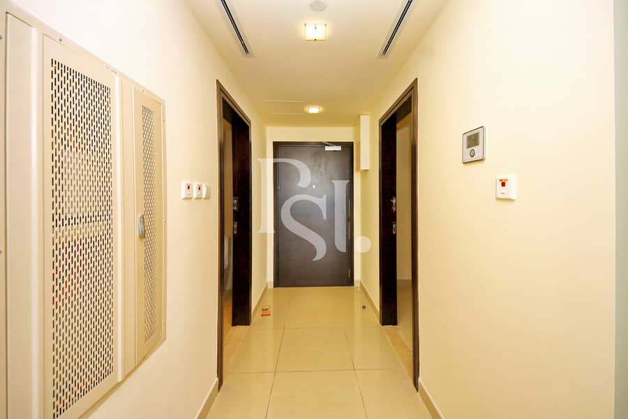 7 3BRM-Unit-6106-Sun-Tower-Shams-Abu-Dhabi-Al-Reem-Island-Abu-Dhabi-UAE (16). jpg