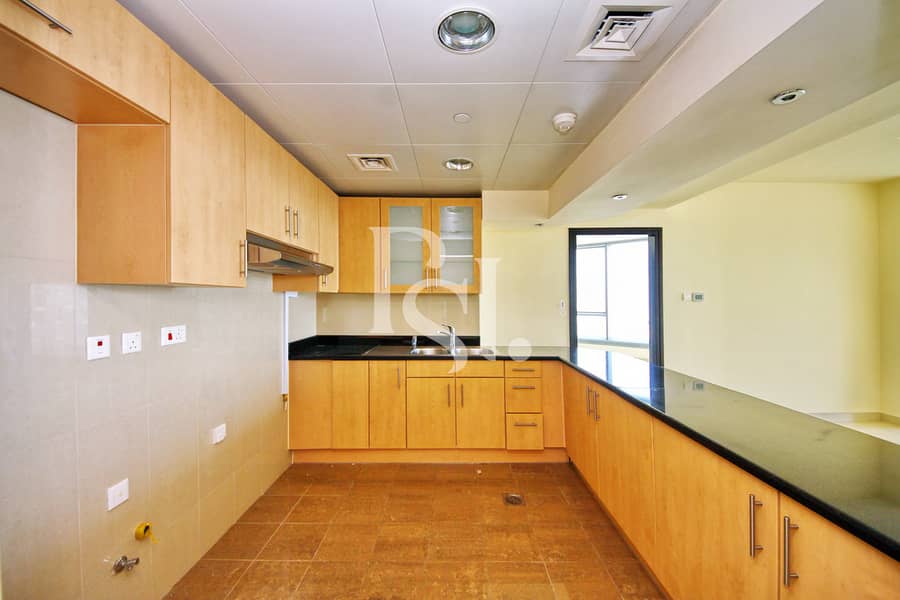 9 3BRM-Unit-6106-Sun-Tower-Shams-Abu-Dhabi-Al-Reem-Island-Abu-Dhabi-UAE (14). jpg