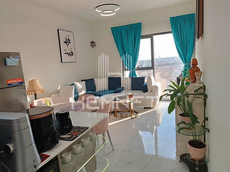 Upgraded Corner Unit | Pool View | Fully Furnished Upgraded Corner Unit | Pool View | Fully Furnished