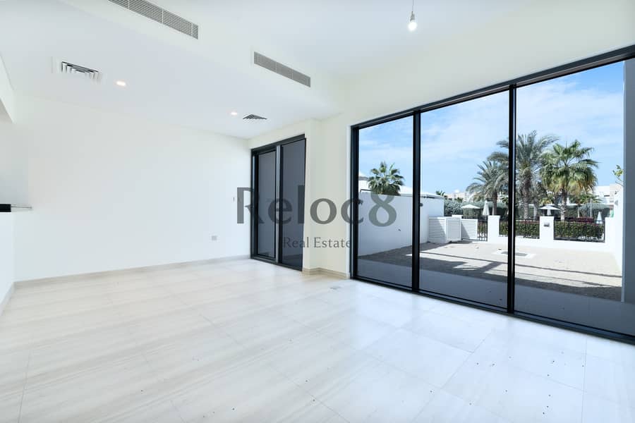 Таунхаус в Дамак Хиллс,Виллы Парк, 4 cпальни, 220000 AED - 11120918 Таунхаус в Дамак Хиллс,Виллы Парк, 4 cпальни, 220000 AED - 11120918