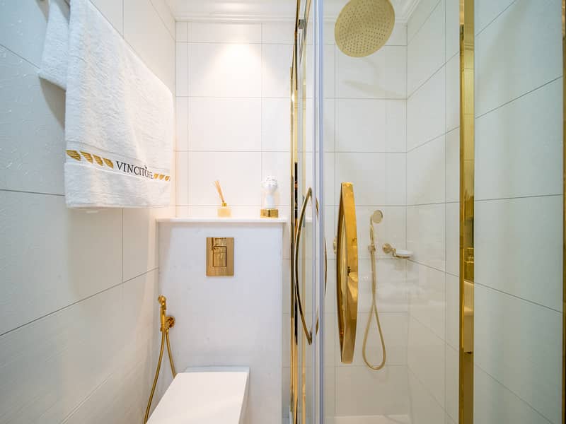 28 bathroom 8. jpg