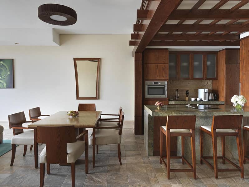 6 STP 2 Bedroom Apartment Palm View Dining Kitchen B_0003 V2. jpg